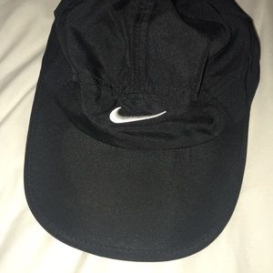 Nike “Featherlight” Dri-Fit Hat
